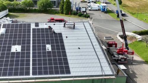 Beitrag zur Energiewende - Photovoltaikanlage in Betrieb genommen